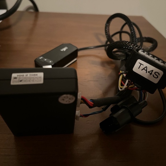 Injen throttle controller - Picture 5 of 8